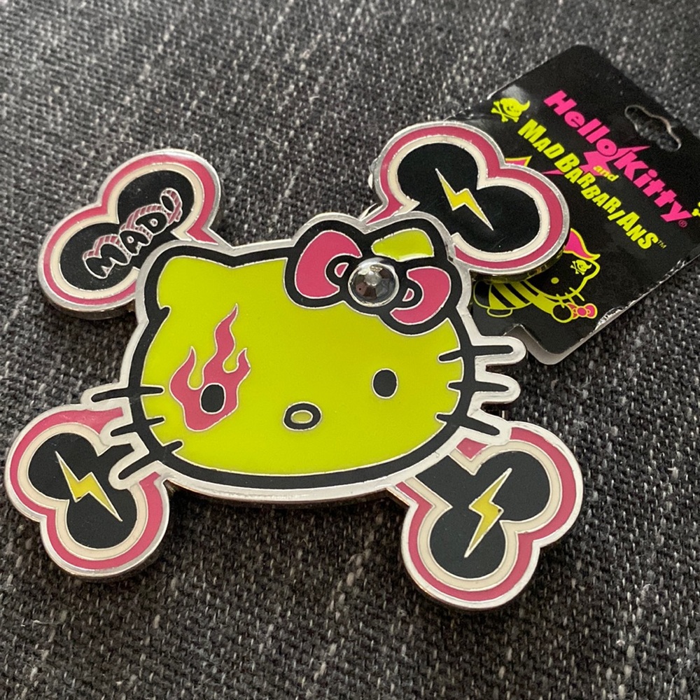 Hello Kitty punk rock belt buckle NWT